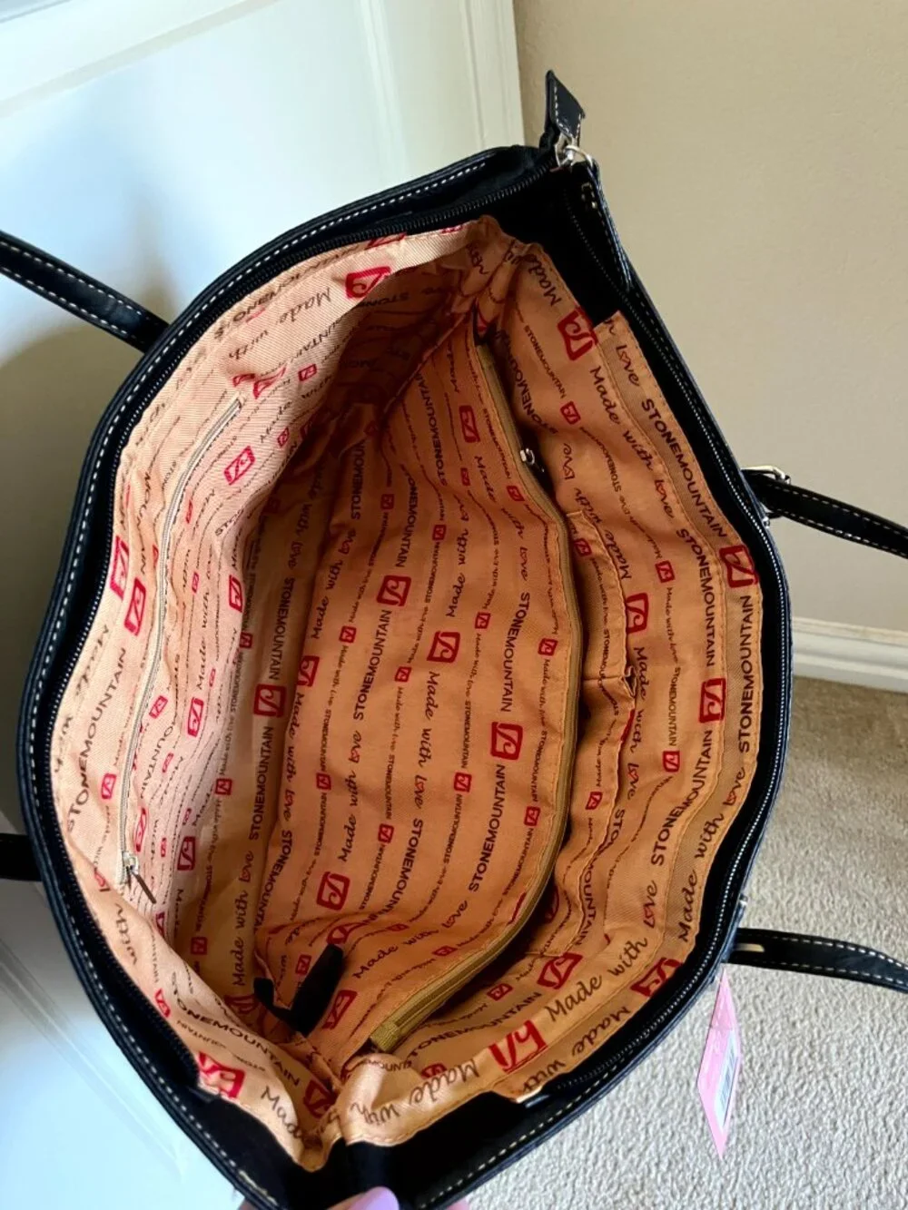 NWT Stone Mountain Leather Black Organizer Bag